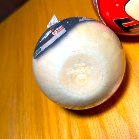 Dale Earnhardt and Dale Earnhardt Jr 2004 Christmas Tree balls - Picture 9 of 9